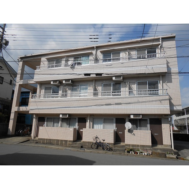 長田マンションの外観
