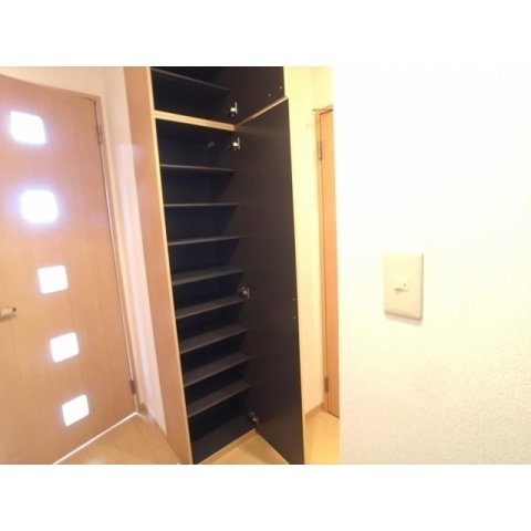 ラ・メーグのその他
