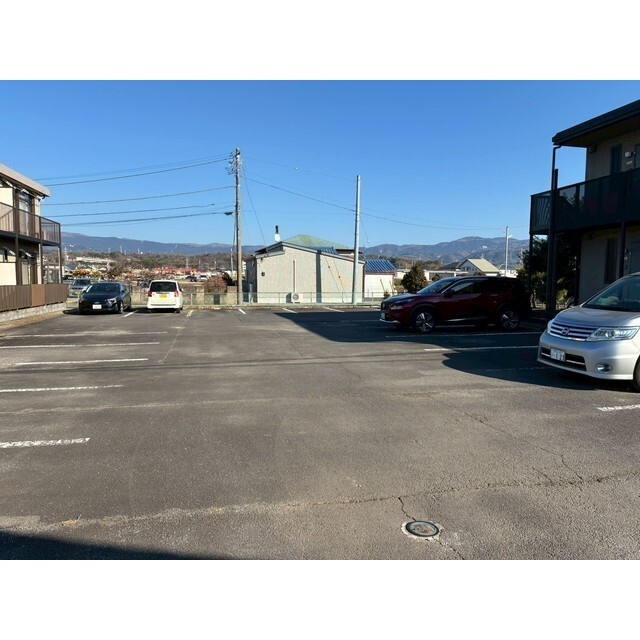 杉山住宅の駐車場
