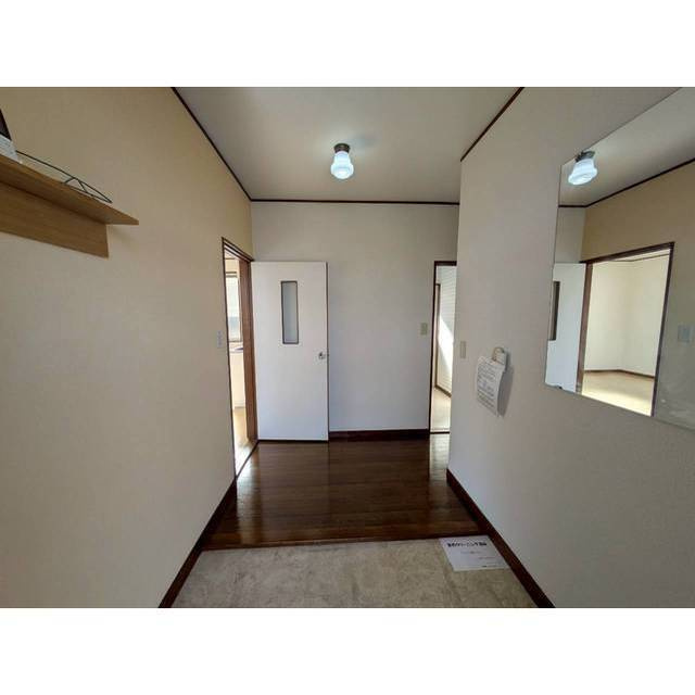 アジュール２の玄関