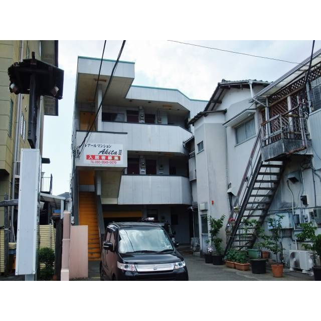 レアールマンションアキタⅢの外観