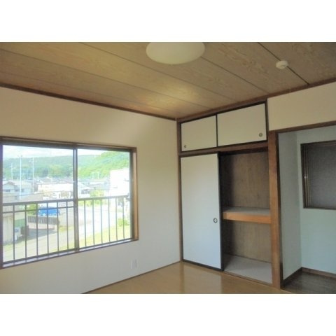 レアールマンションアキタⅢの居間・リビング
