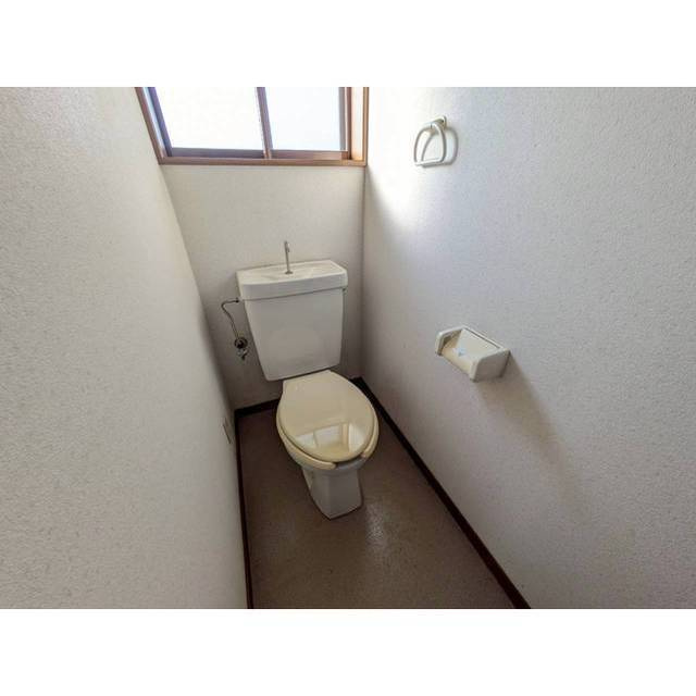 三島市中のアパートのトイレ
