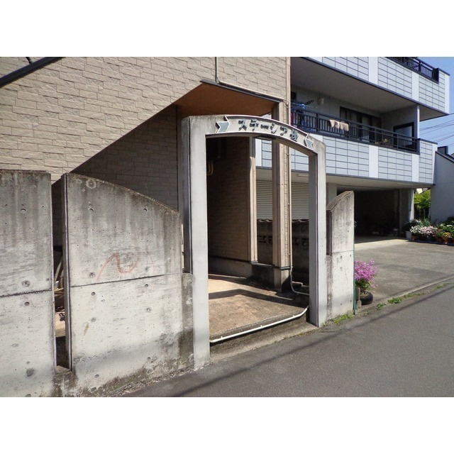 ステーシア優のエントランス