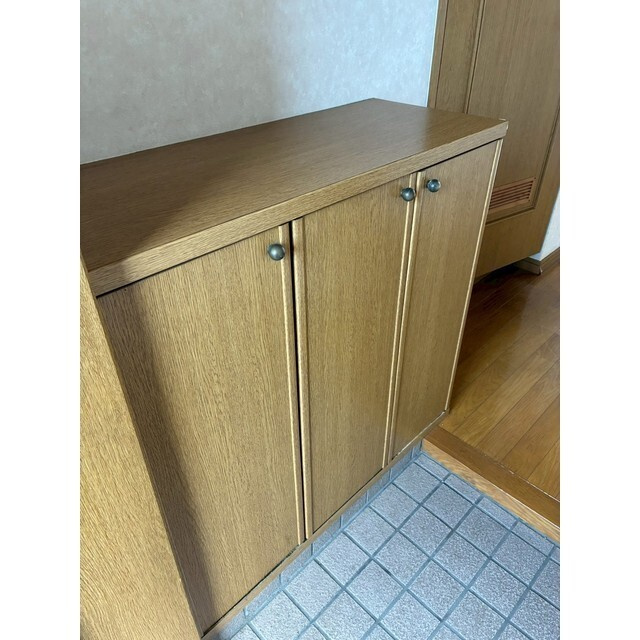 土屋マンションの玄関|下駄箱