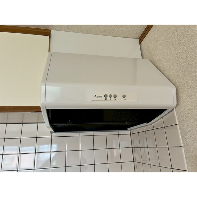 土屋マンションのキッチン|換気扇