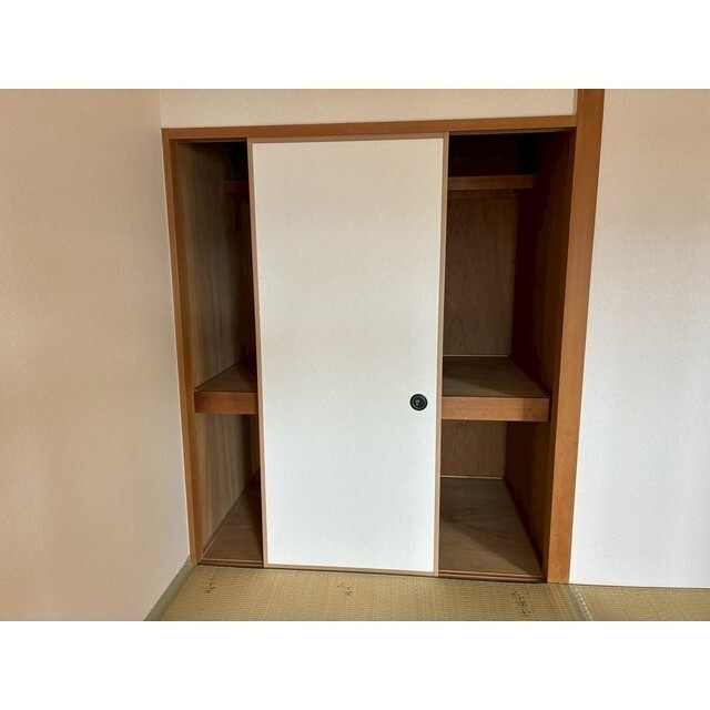 土屋マンションの収納
