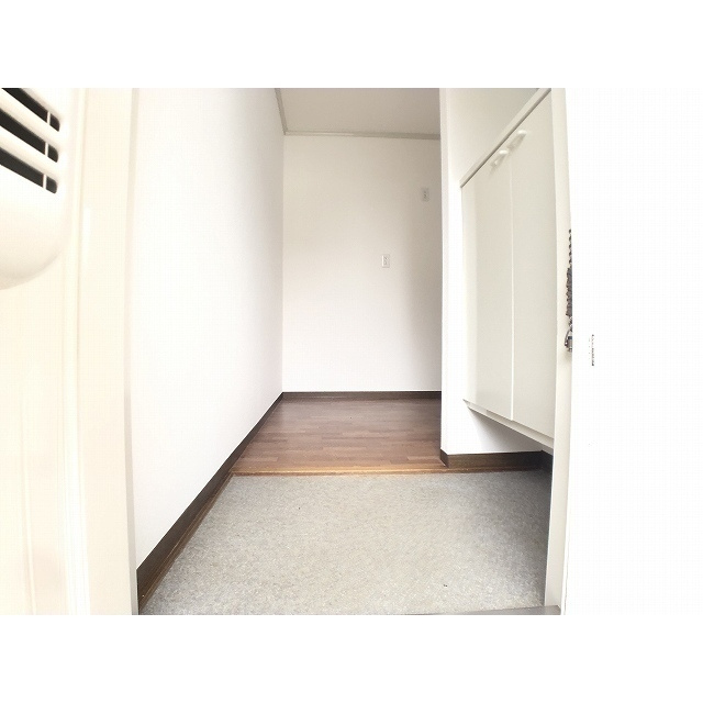 セジュールＳ函南の玄関