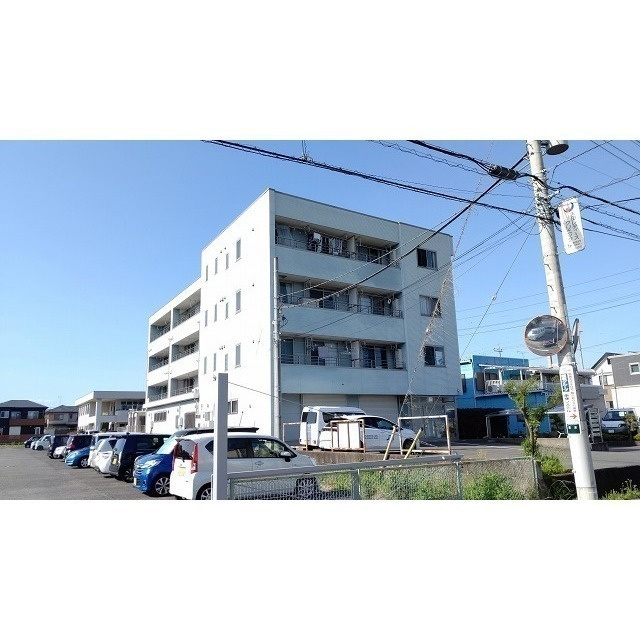 ホゥルサム　８の外観