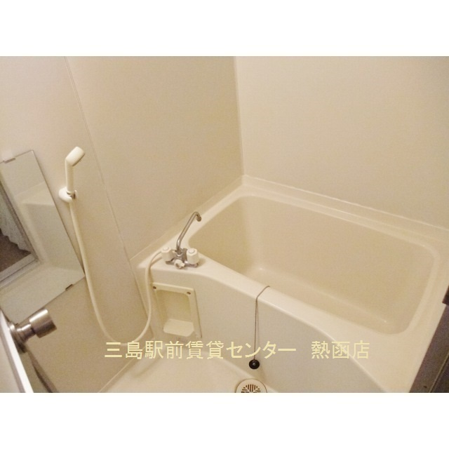 メゾンミタの浴室