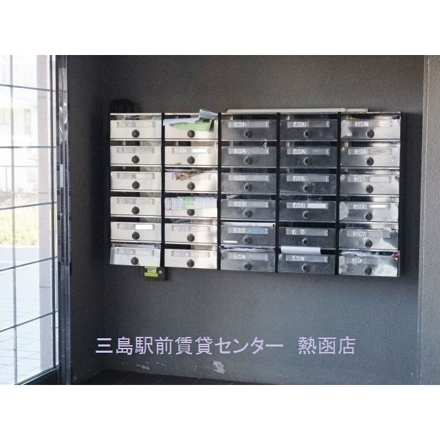 メゾンミタのエントランス