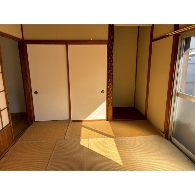 森戸建の居間・リビング