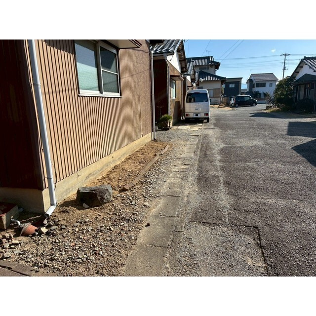 森戸建の駐車場