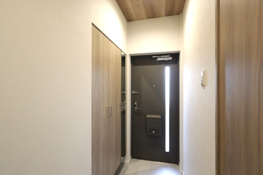 パレ東塚口Ⅰ本館の玄関