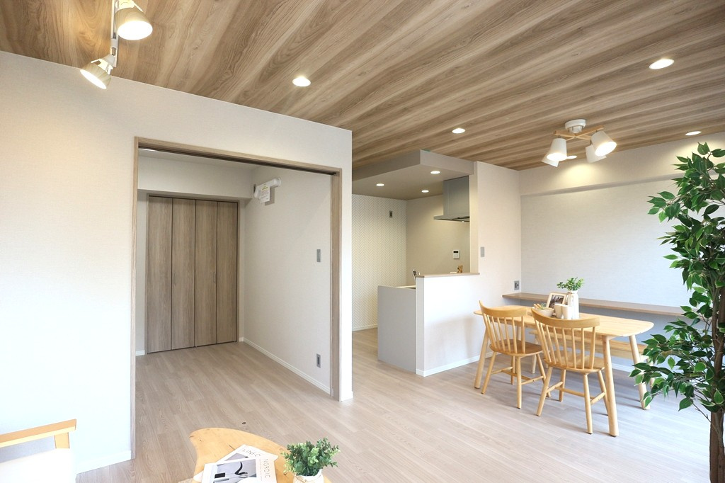 ライオンズマンション住吉公園の居間・リビング