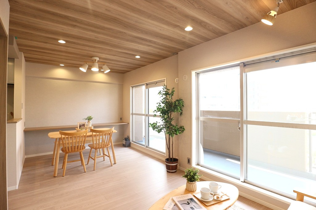 ライオンズマンション住吉公園の居間・リビング
