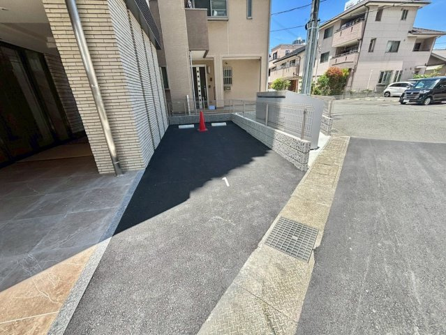 THE　MUSE神屋町の駐車場