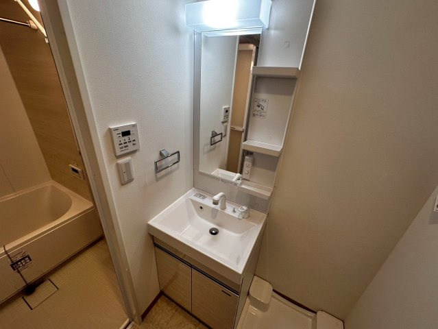 THE　MUSE神屋町の独立洗面台