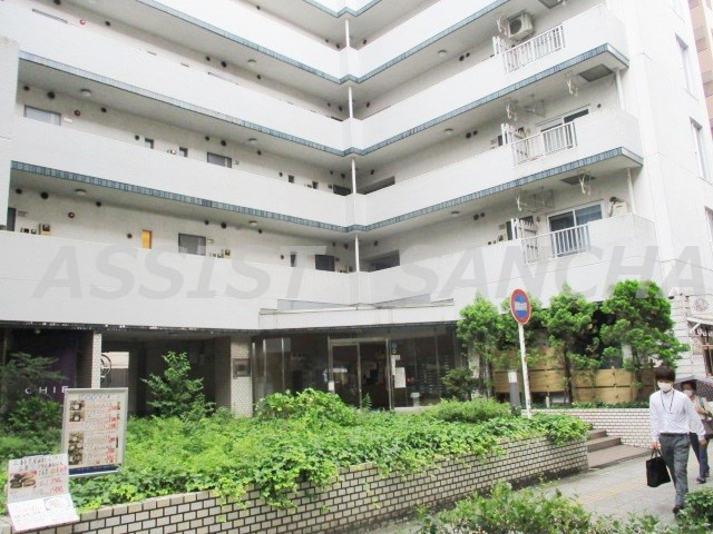 ダイアパレス三軒茶屋のエントランス