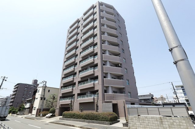 朝日プラザ御崎の外観