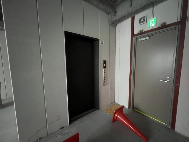大阪市北区堂山町の店舗一部の内装