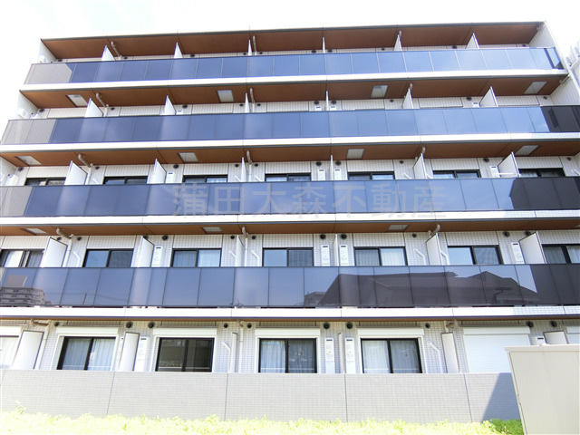 SPコート大森町の外観|2021年9月築　RC鉄筋コンクリート造地上5階建て1R～1LDK総戸数58戸のペット可賃貸マンションWi-Fi対応のインターネット無料　京急本線平和島駅と大森町駅徒歩圏内の東京都大田区大森東2丁目
