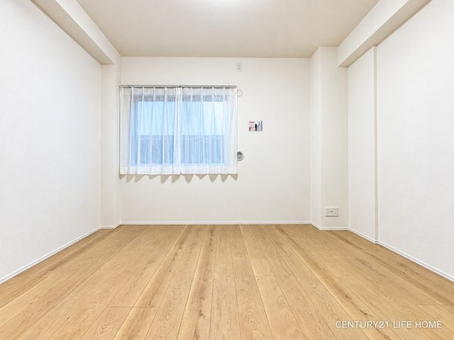 【洋室】 | ランドシティ玉川学園ロイヤルテラス | スタンダードな洋室です