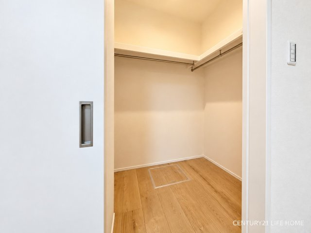【収納】 | ランドシティ玉川学園ロイヤルテラス | 小物を収納するのに便利です