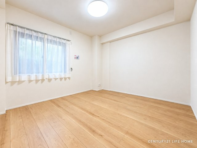 【洋室】 | ランドシティ玉川学園ロイヤルテラス | 落ち着いた色調の洋室です