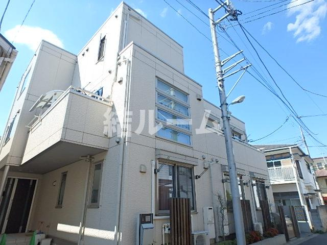 豊島区千早３丁目のアパートの外観