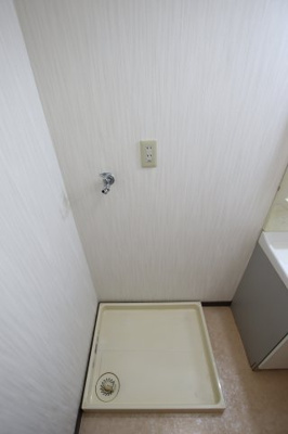 【設備】 | クラージュ土師 | 室内洗濯機置き場