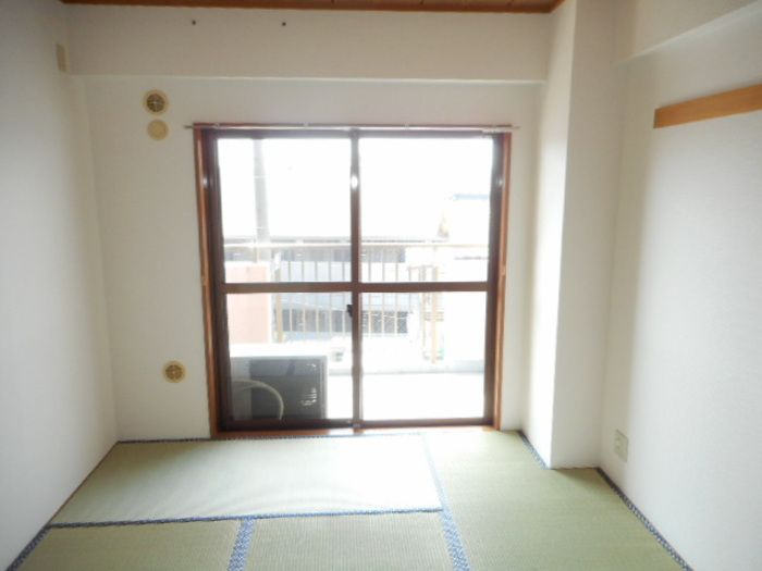フロントアイランドハイツの和室|他部屋参考写真