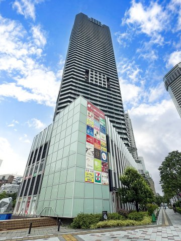 勝どきビュータワーの外観|「勝どき」駅徒歩１分！平成２２年築の耐震基準適合マンション、勝どきビュータワーは即日現地案内可能となっておりますので、お気軽にお問い合わせください！
