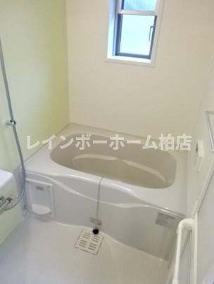 担当エリアのルームアドバイザーが直接対応いたしますの浴室|お風呂です