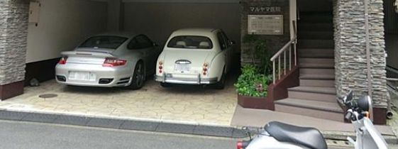 カスタリアモリシタの駐車場