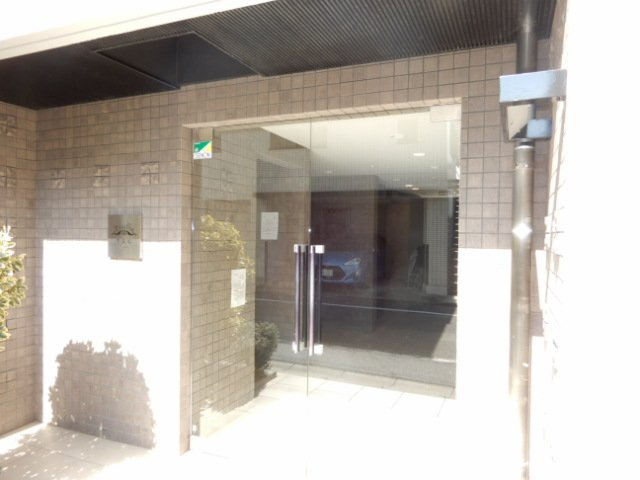【エントランス】