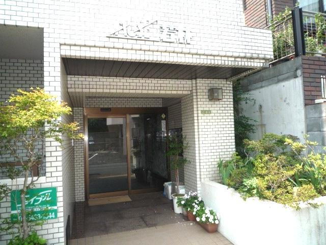 ミューゼ若林のエントランス