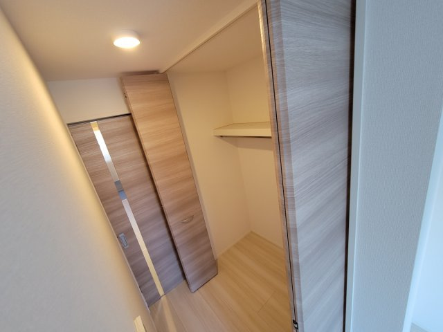 エスペランサ西新町の収納