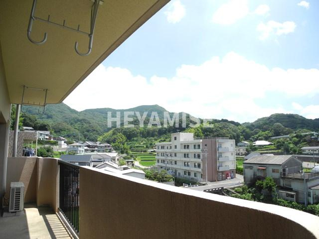 柳原マンションⅡのバルコニー|※反転タイプのお部屋写真です。現況を優先します※