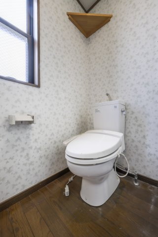 岐阜市東島三丁目戸建のトイレ