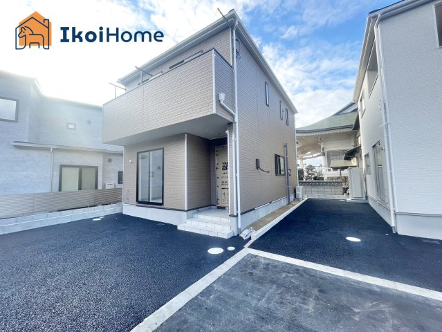 明石市二見町西二見　全7棟　5号棟　新築戸建のその他|◆同社施工例◆土地の大きさにより駐車台数は2～4台程度になります