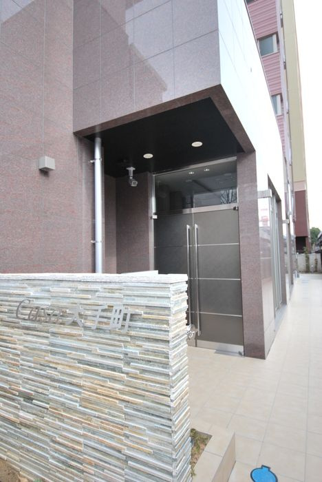 カーサ大手町のエントランス