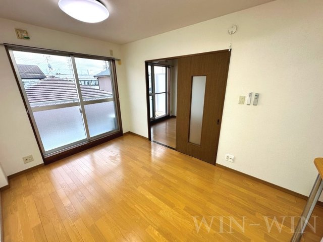 サングレイスの居間・リビング|イメージ（同建物内別部屋の写真です）