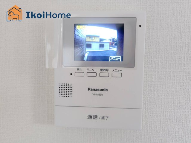 明石市二見町西二見　全7棟　6号棟　新築戸建の設備|◆同社施工例◆カラーモニターインターホンは急な来客時も安心して対応できます。