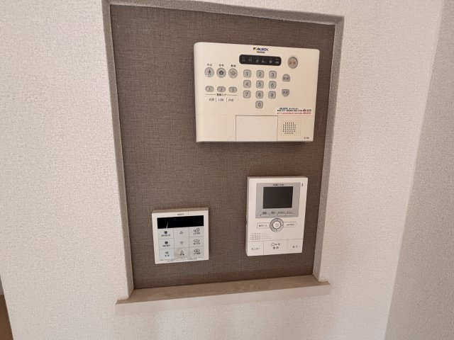 グランシャリオ B棟のセキュリティ|イメージ(別号室)