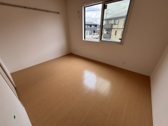 グランシャリオ B棟の寝室|イメージ(別号室)