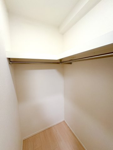 シティテラス東陽町の収納|シティテラス東陽町：サービスルームにはウォークインクローゼットが付いています！
