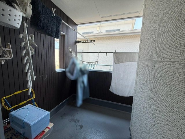 高知市愛宕町2丁目　中古戸建てのバルコニー