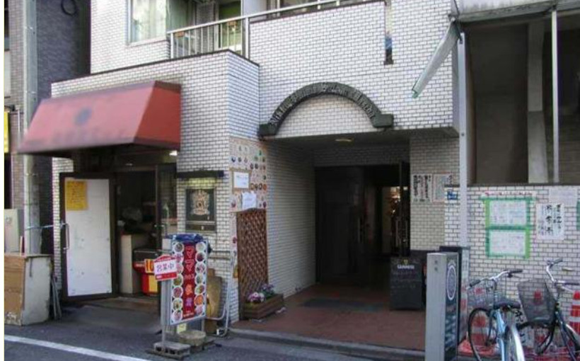 日興パレセゾン早稲田のエントランス