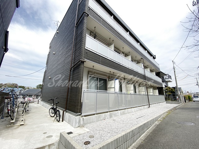 藤沢市本町３丁目のアパートの外観